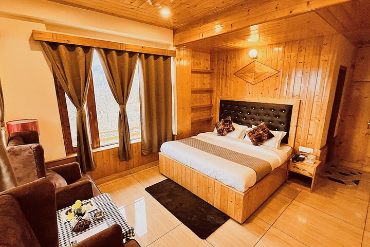 Room 12 of 89