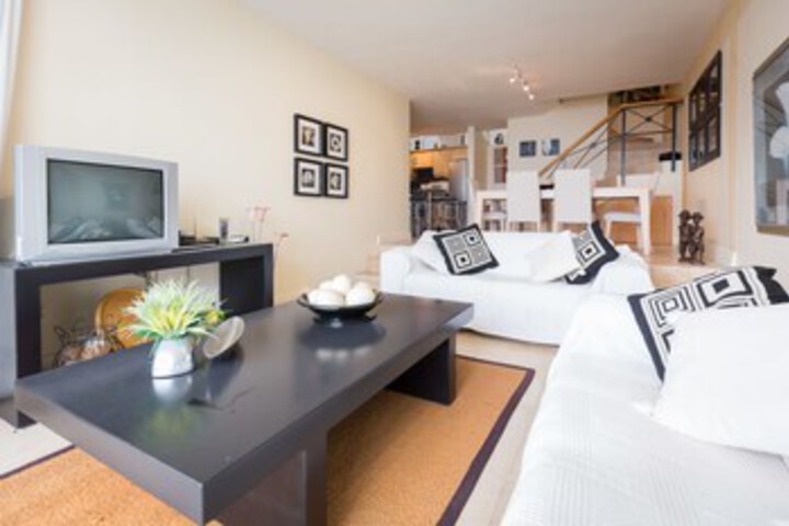 Room 9 of 23