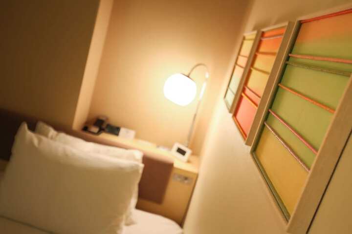 Room 12 of 127