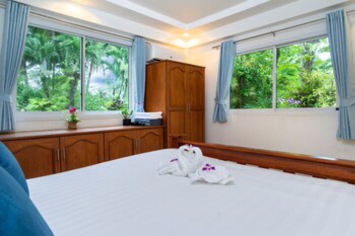 Room 40 of 53