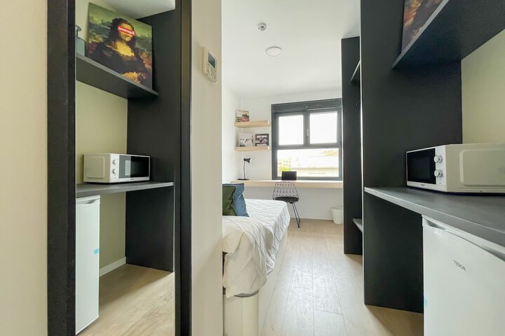 Room 7 of 15
