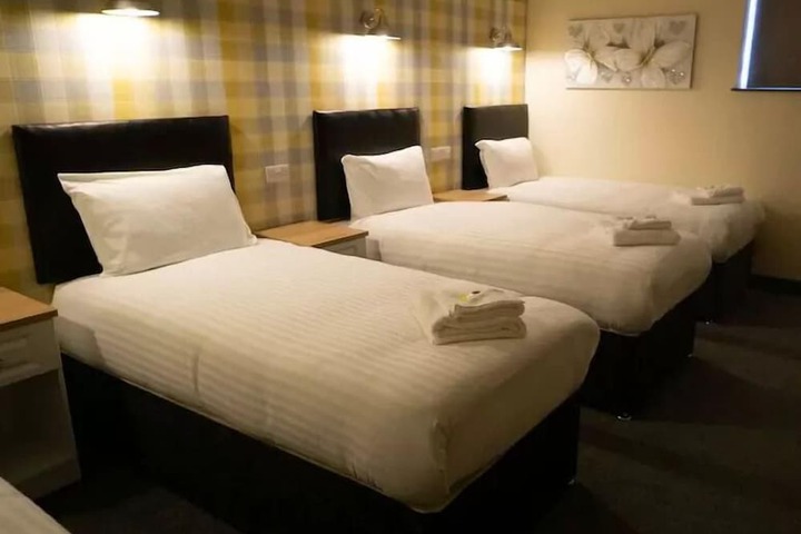 Room 2 of 12