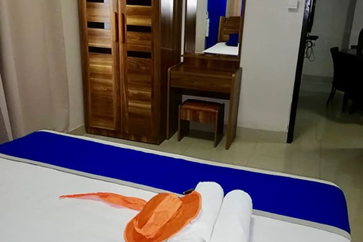 Room 16 of 23