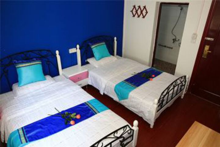 Room 9 of 22