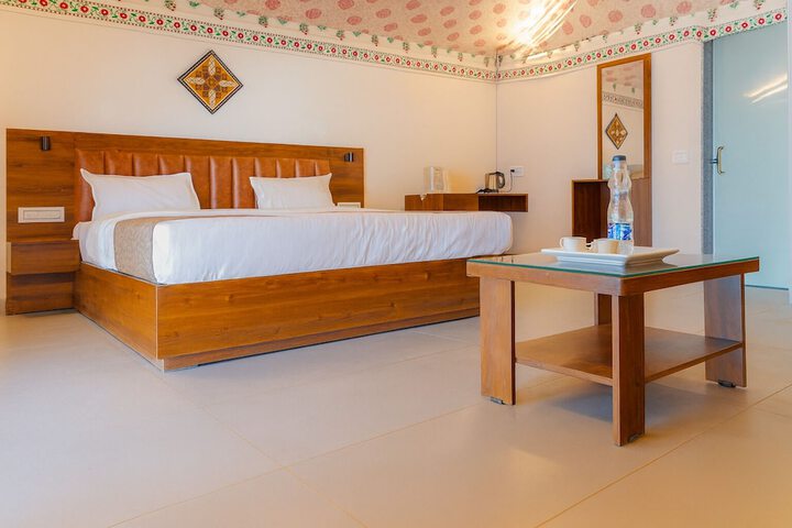 Room 10 of 48