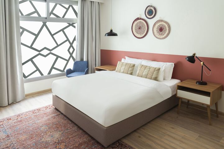 Room 17 of 29