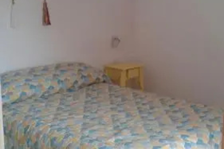 Room 5 of 11