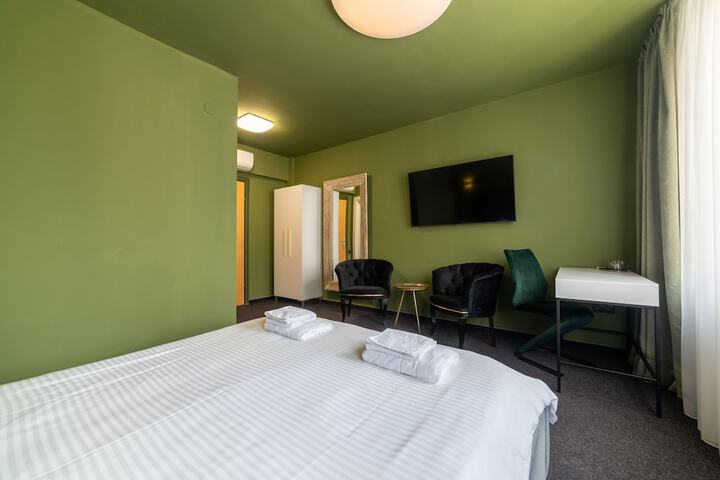 Room 49 of 112