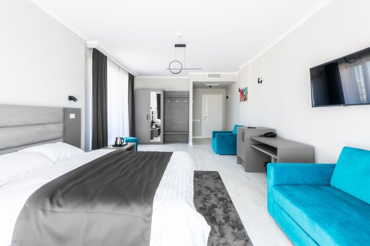 Room 18 of 59