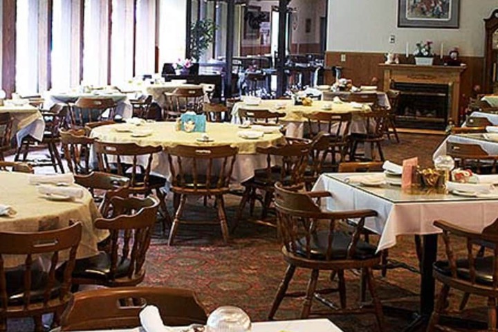 Breakfast area