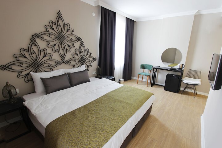 Pamira Hotel