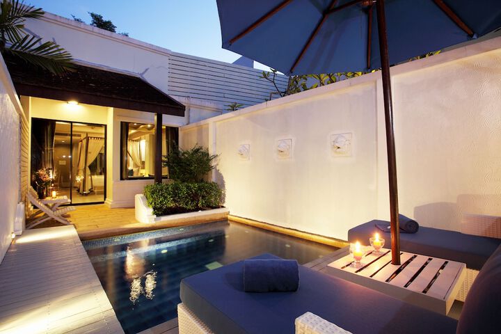 Pool 76 of 166