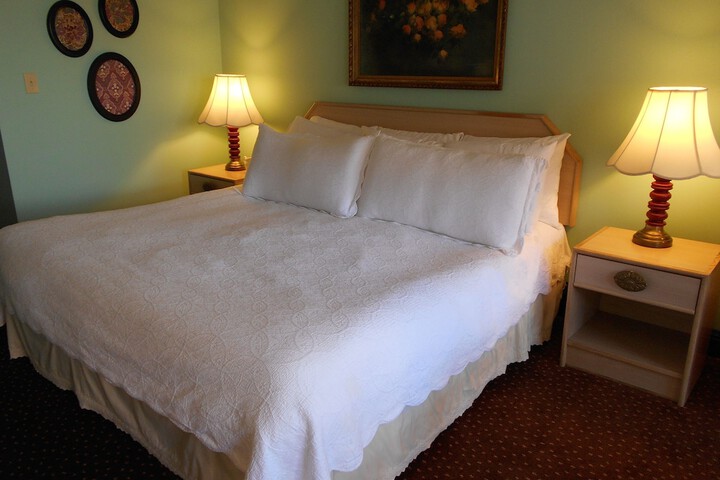 Room 30 of 141