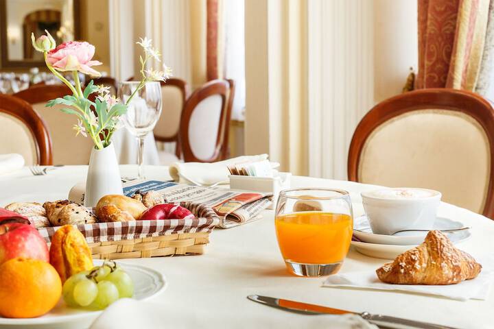 Breakfast/Coffee Service 63 of 94