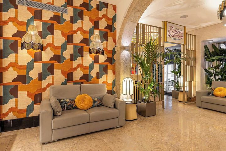 Guest Lobby
