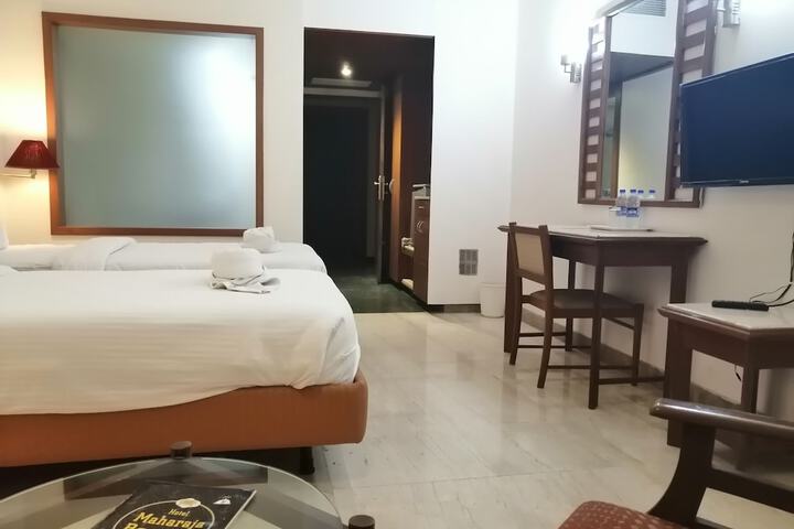 Room 60 of 181