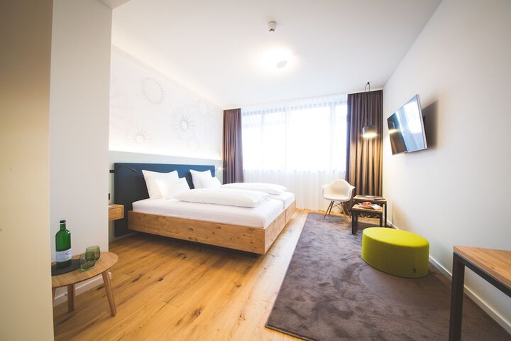 Room 4 of 46