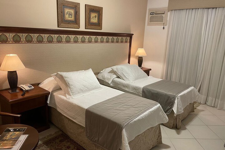 Room 9 of 85