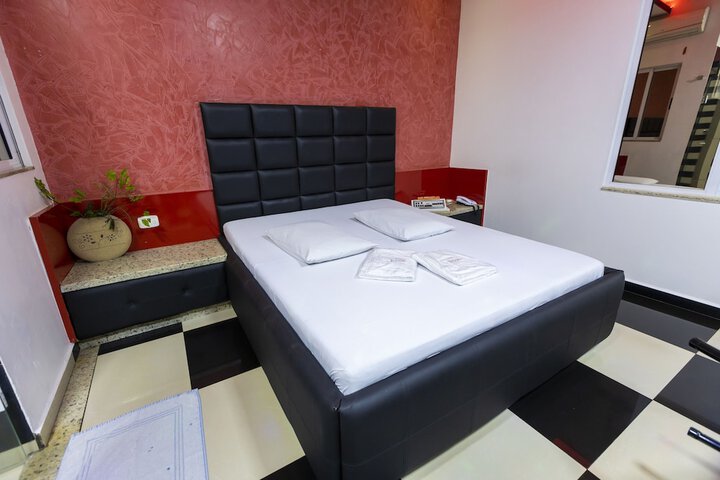 Room 54 of 114