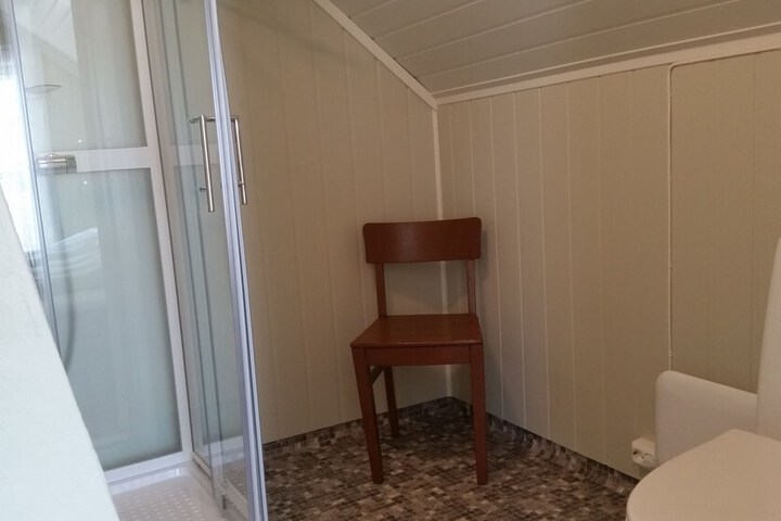 Room 19 of 37
