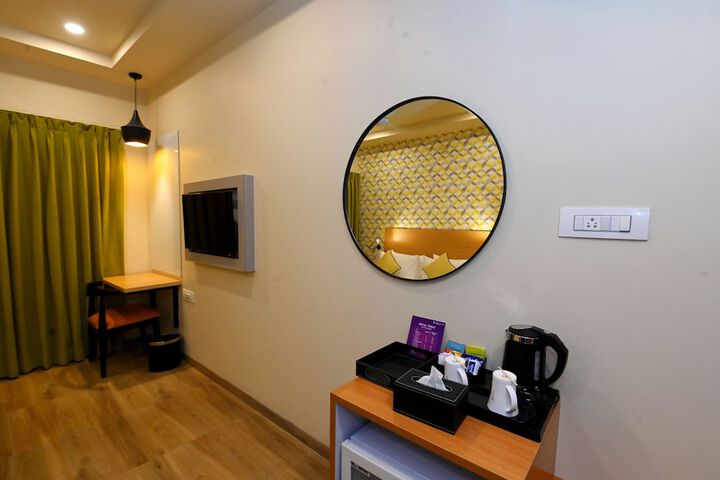 Room 6 of 22
