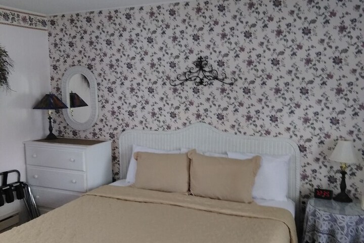 Room 17 of 32