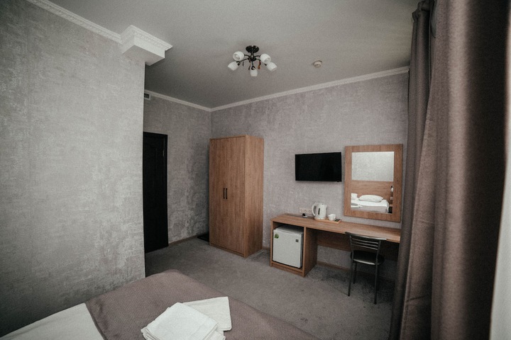 Room 18 of 35