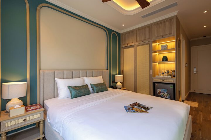 Room 7 of 70