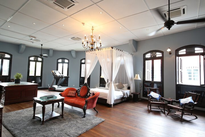 Room 45 of 108