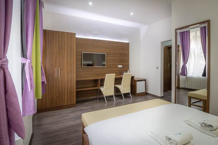 Room 16 of 55