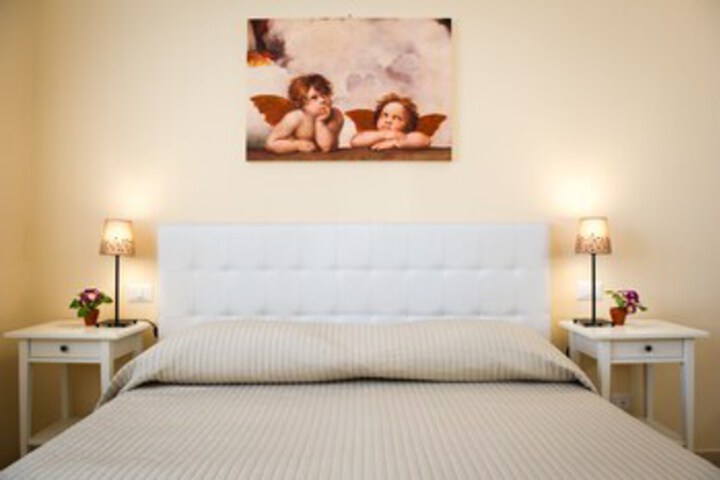 Room 72 of 157