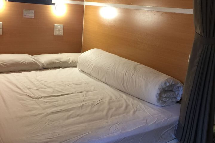Room 26 of 48