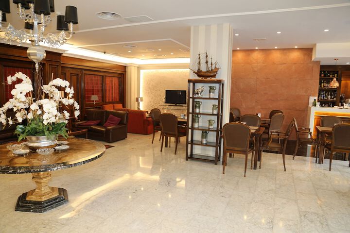 Hotel Lobby