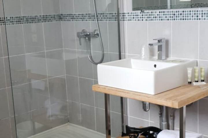 Clean Restrooms