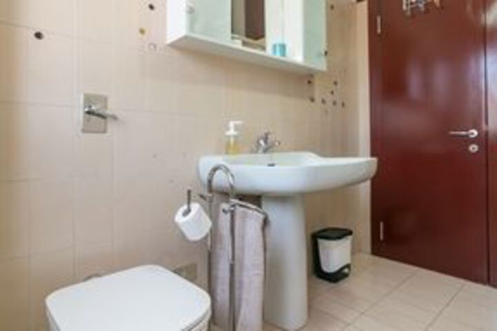 Room 3 of 41