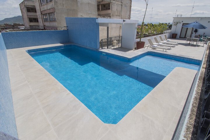 Pool 42 of 95
