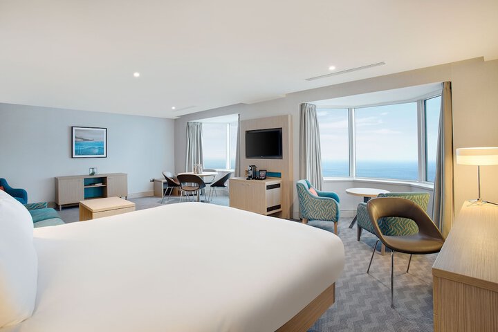 Room 29 of 77