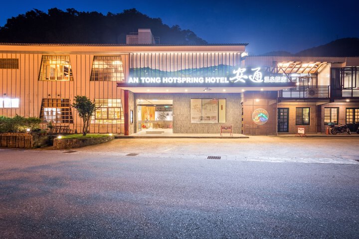 Hotel 23 of 25