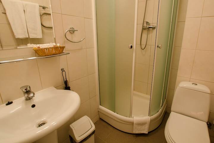 Room 55 of 84
