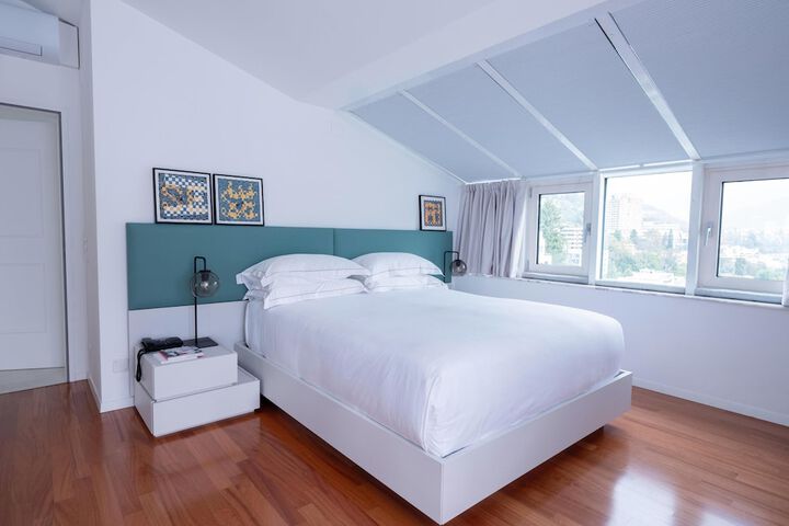 Room 45 of 252