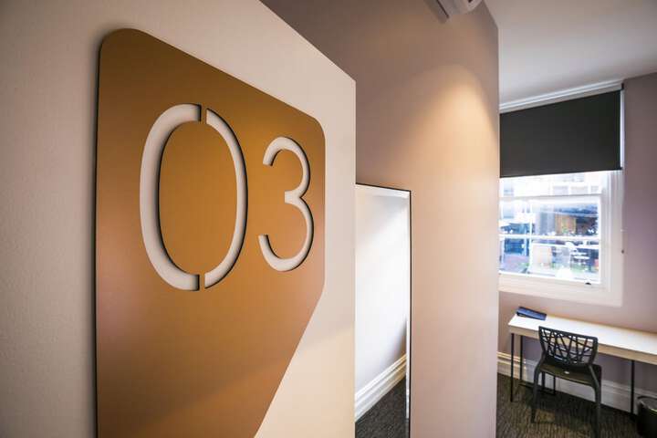 Room 25 of 61