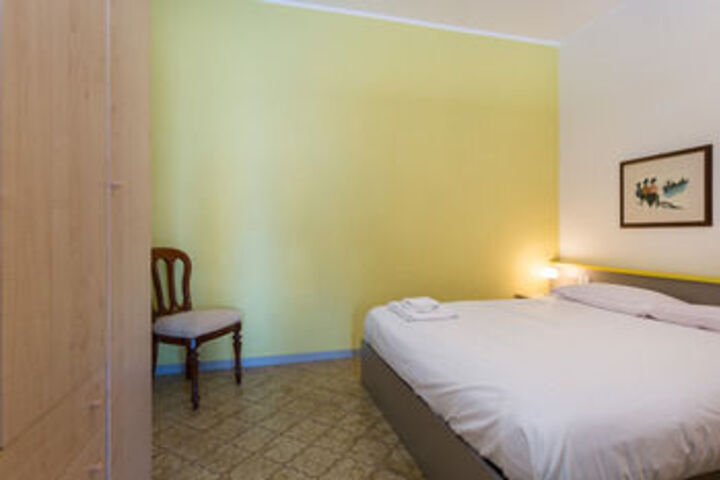 Room 156 of 450