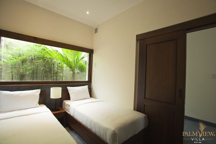 Room 52 of 126