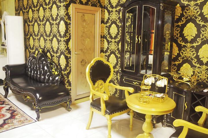 Room 49 of 185