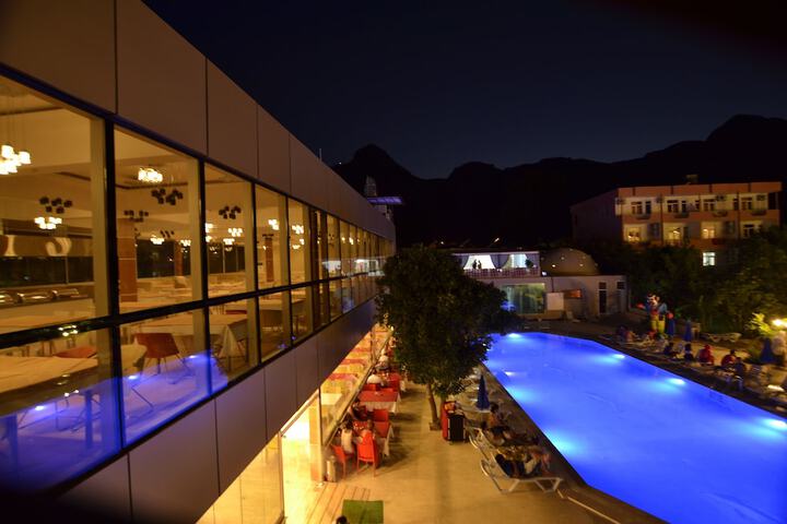 Hotel 61 of 83