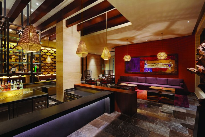 Lounge 249 of 342