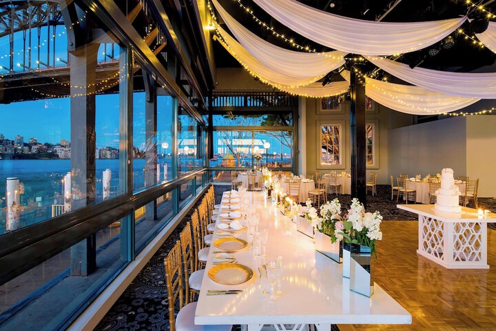 Ballroom/Hall 118 of 164