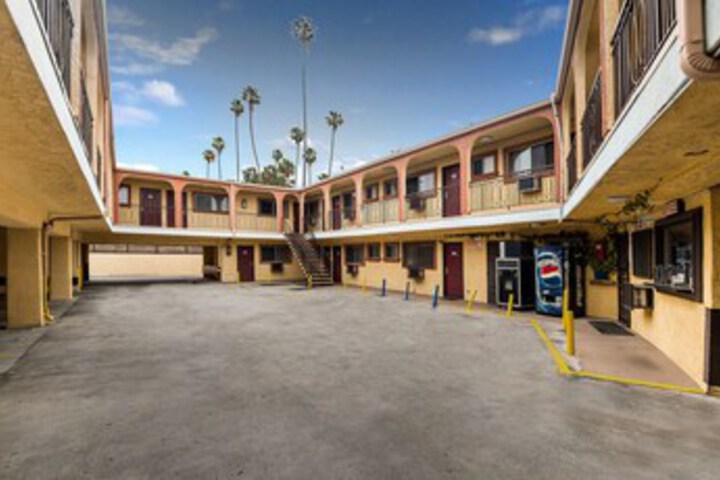 Terrace/Patio 102 of 102