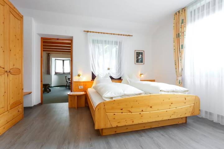 Room 14 of 92
