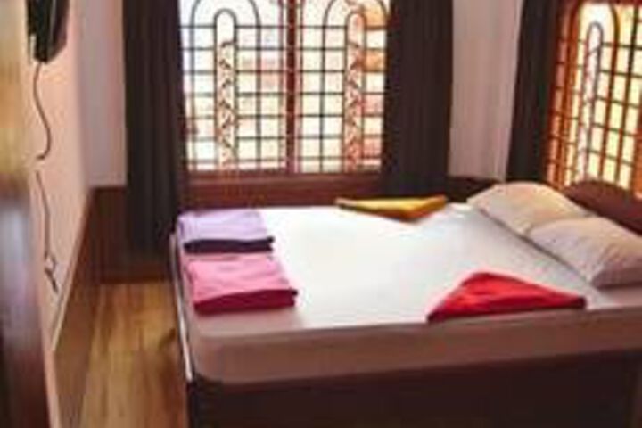 Room 14 of 21